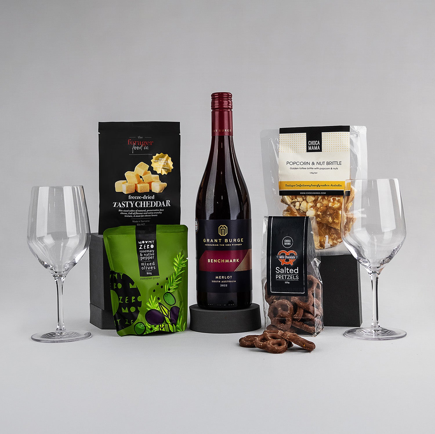 Merlot and Nibbles Hamper