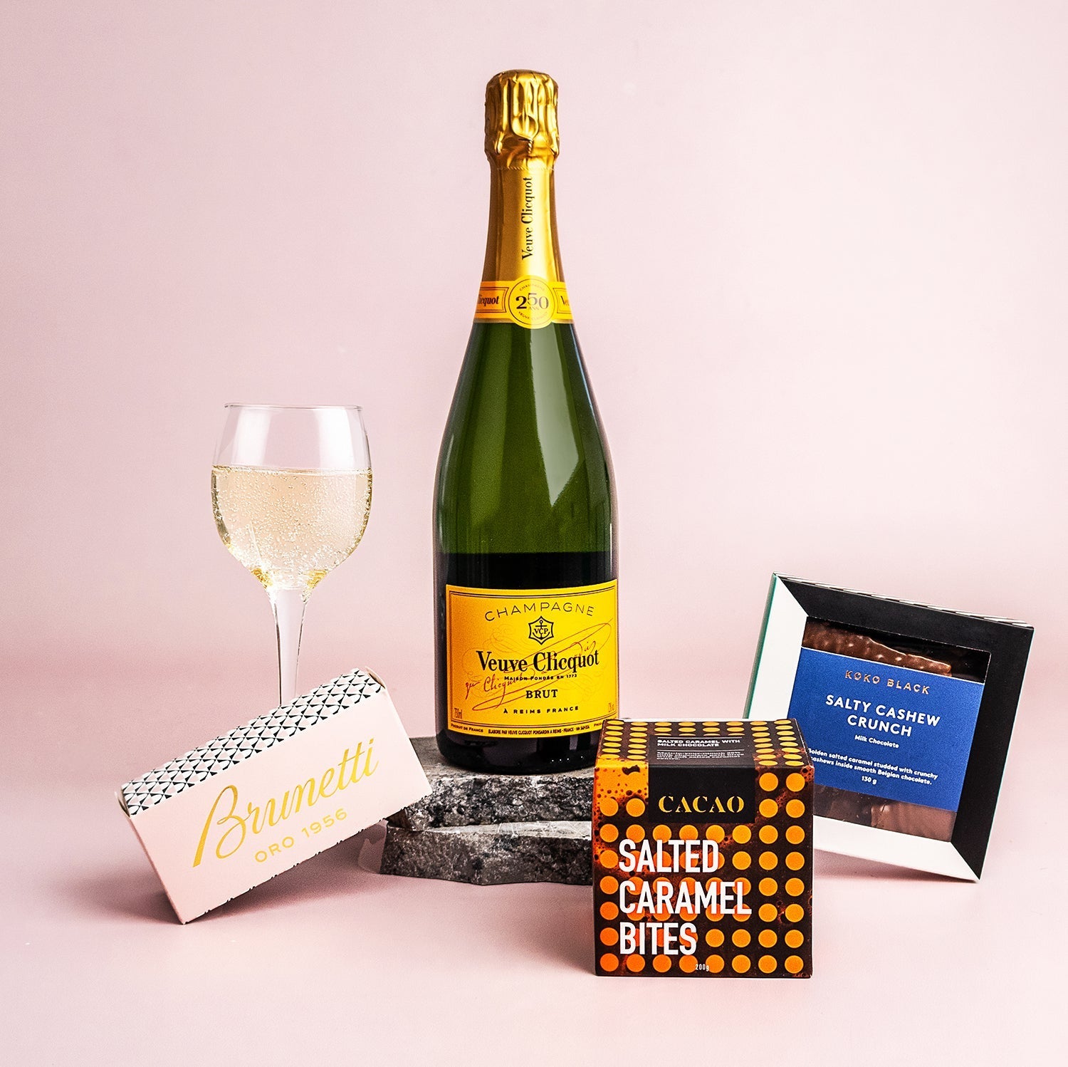 Veuve & Sweets Hamper - GiftSec